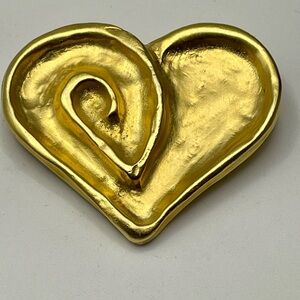 Matte Gold Plated Heart-Shaped Brooch. Modernist. Abstract.
